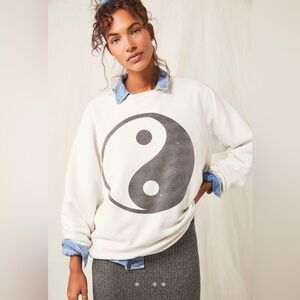 Yin Yang Crewneck